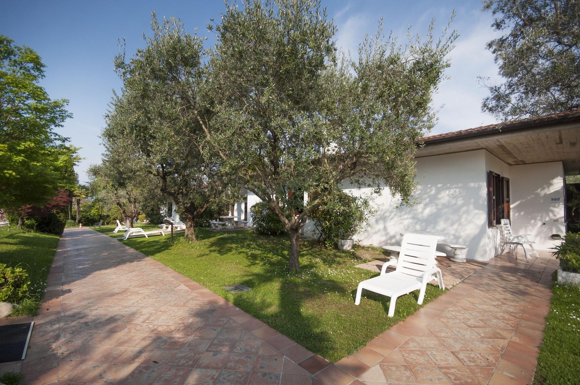 Hotel Villa Maria Desenzano del Garda Esterno foto