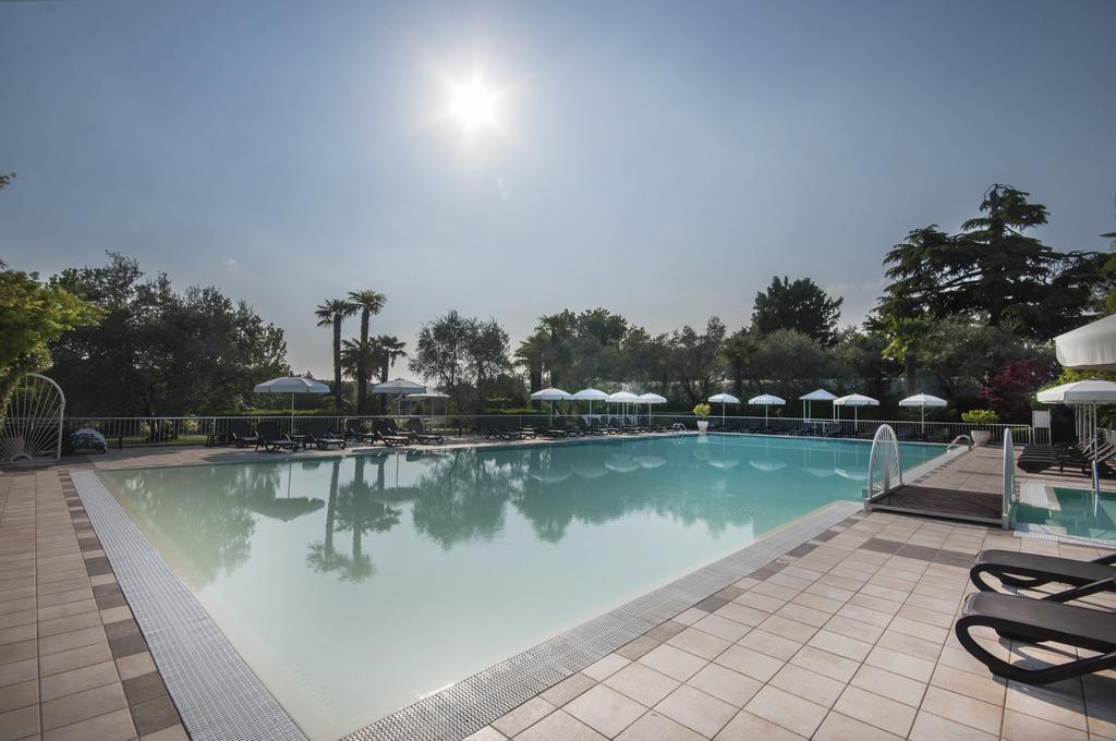 Hotel Villa Maria Desenzano del Garda Esterno foto