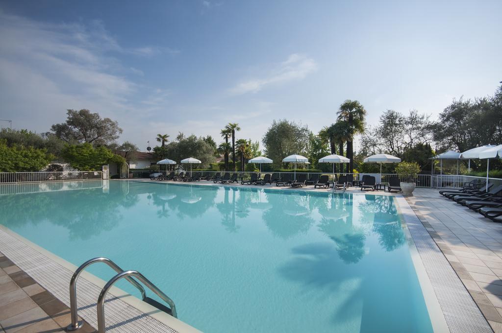 Hotel Villa Maria Desenzano del Garda Esterno foto