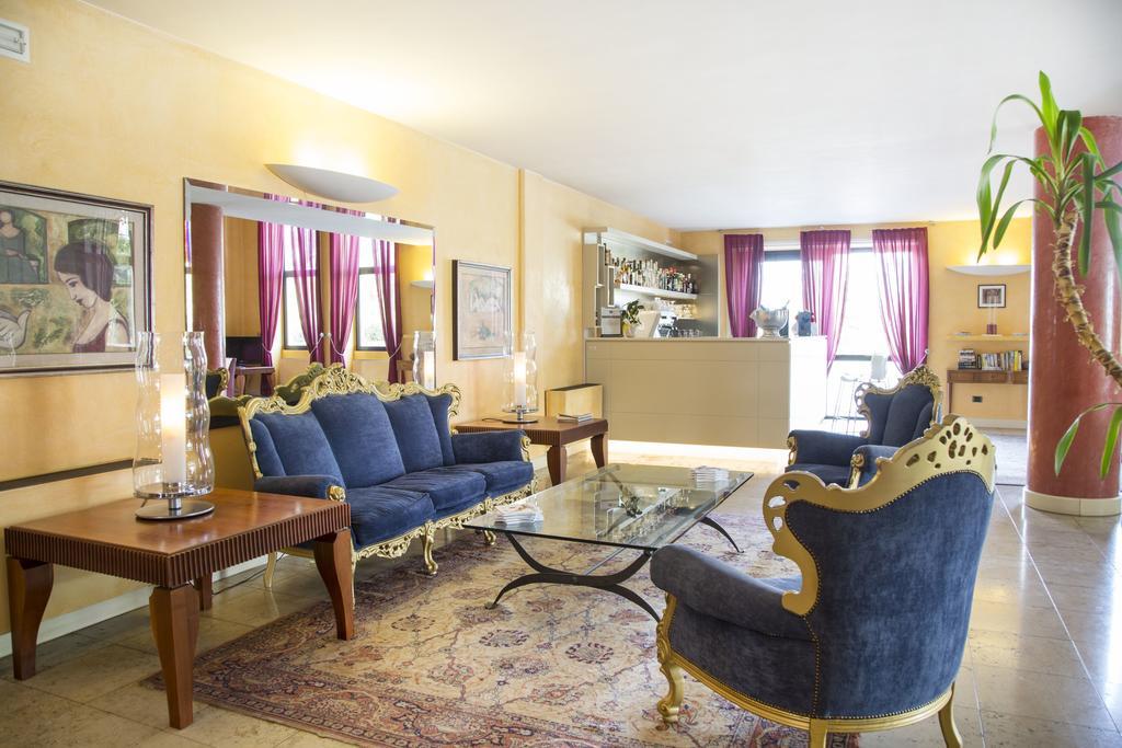 Hotel Villa Maria Desenzano del Garda Esterno foto