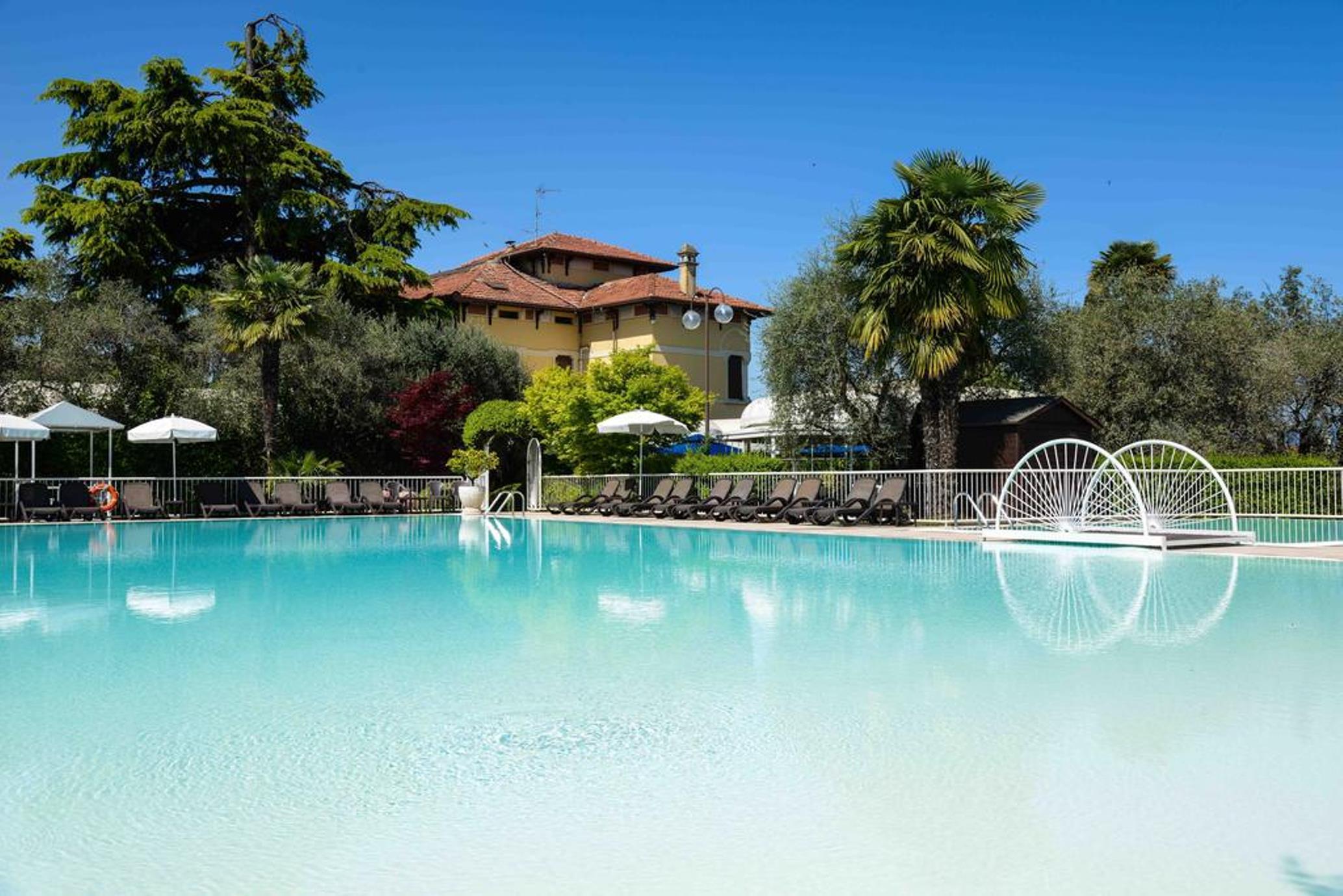 Hotel Villa Maria Desenzano del Garda Esterno foto
