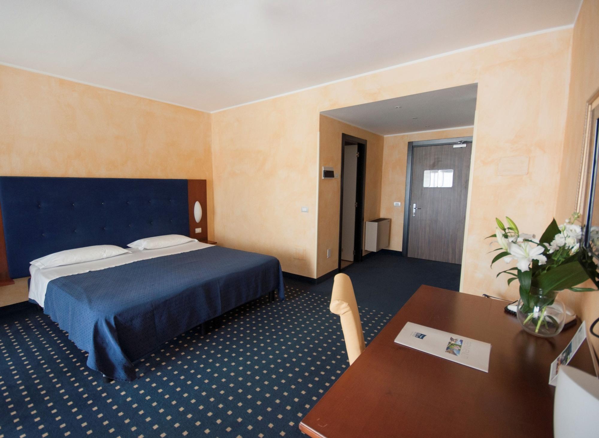 Hotel Villa Maria Desenzano del Garda Esterno foto