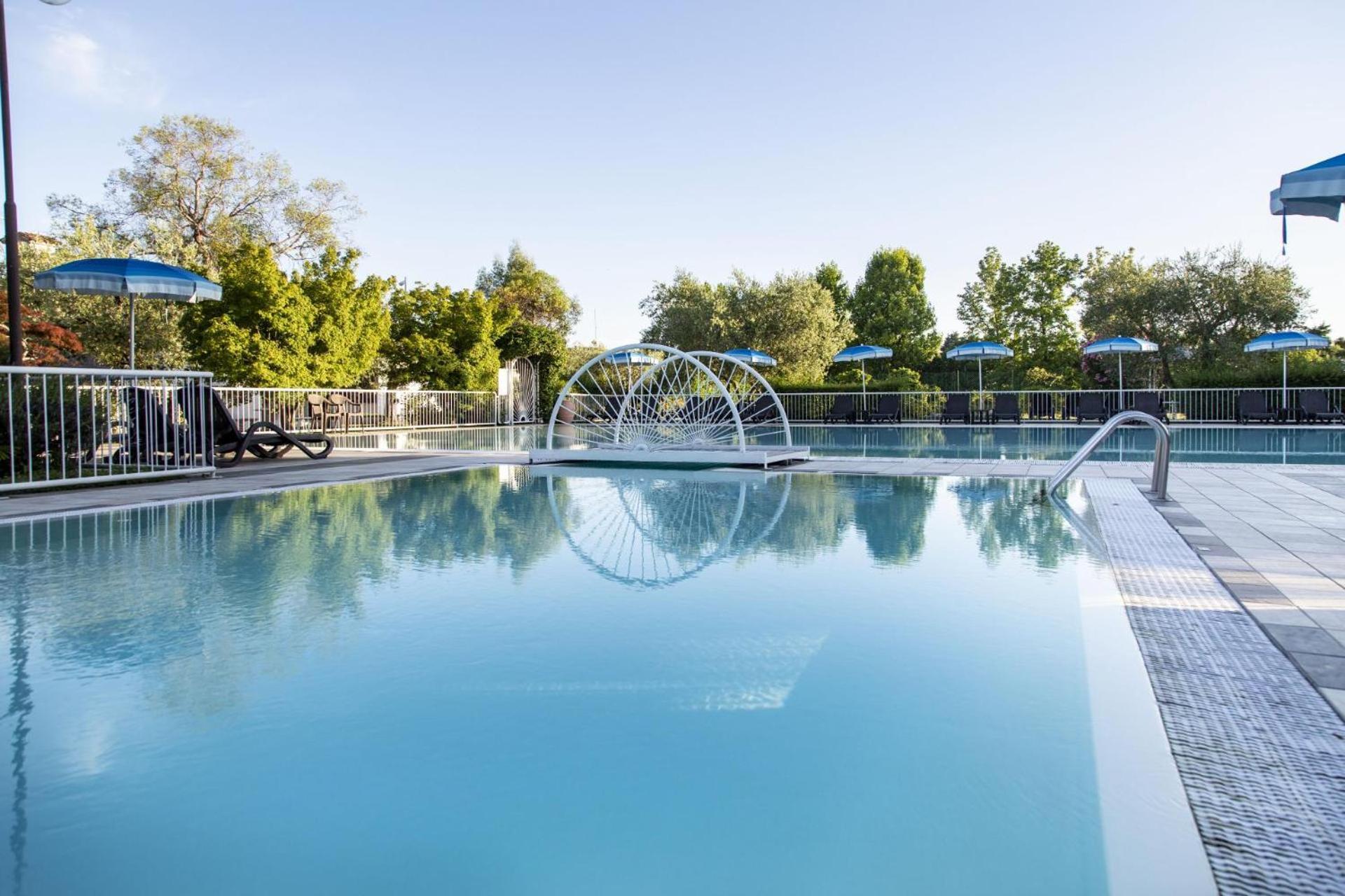 Hotel Villa Maria Desenzano del Garda Esterno foto