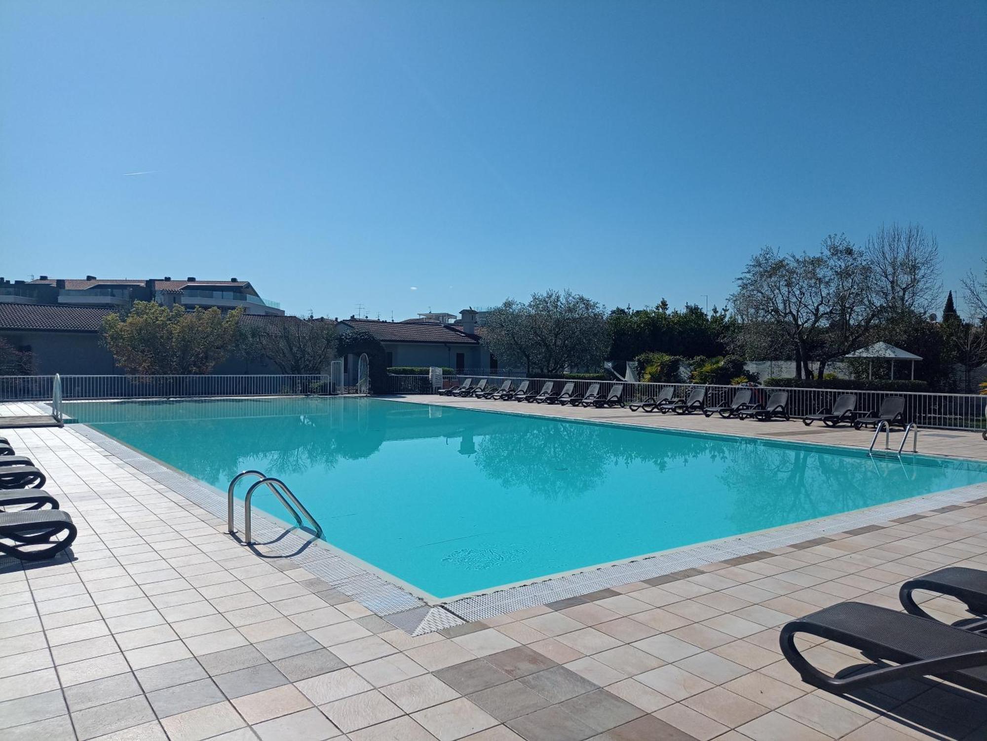 Hotel Villa Maria Desenzano del Garda Esterno foto