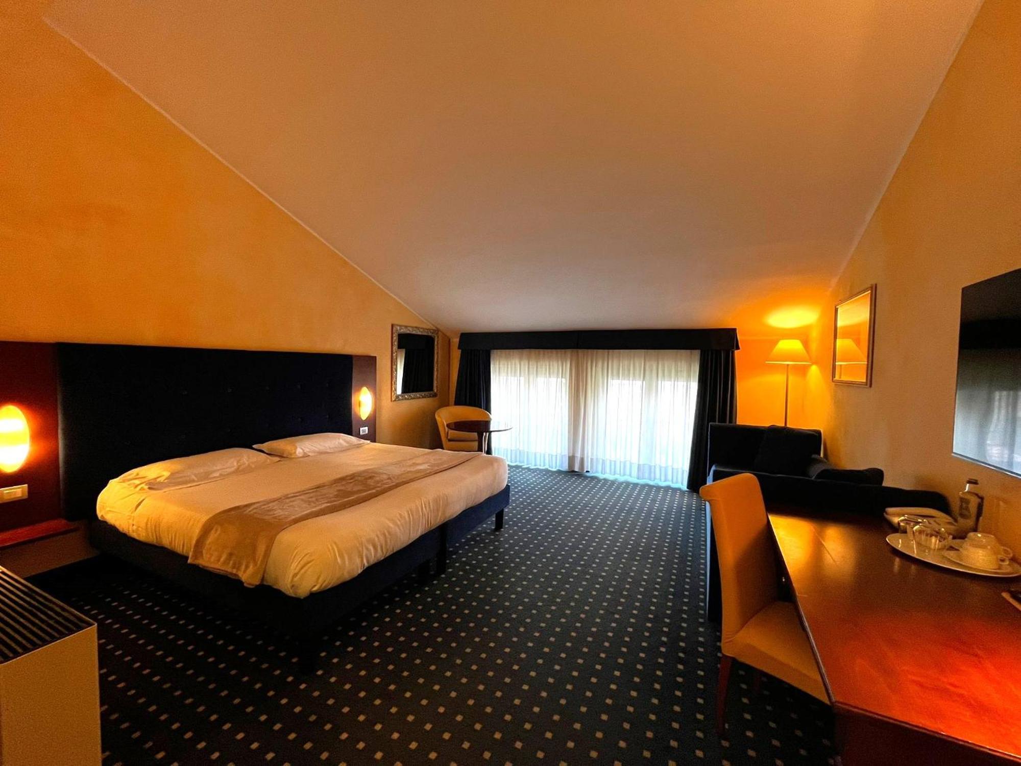 Hotel Villa Maria Desenzano del Garda Esterno foto