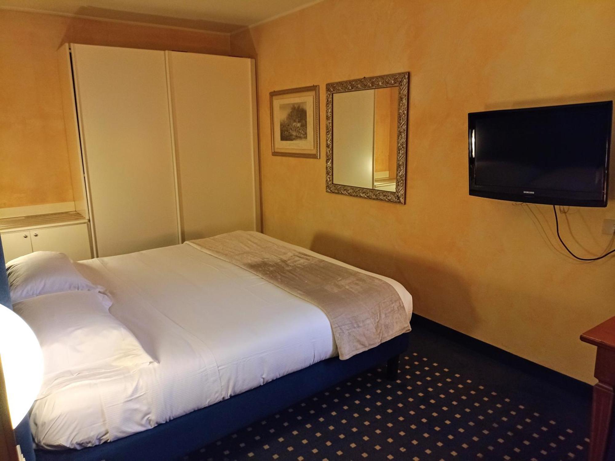 Hotel Villa Maria Desenzano del Garda Esterno foto