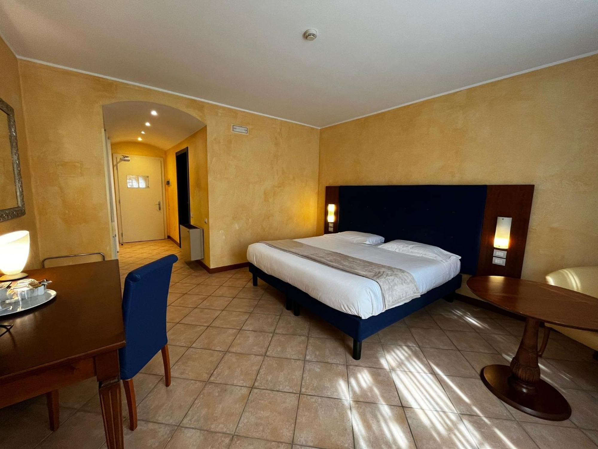 Hotel Villa Maria Desenzano del Garda Esterno foto