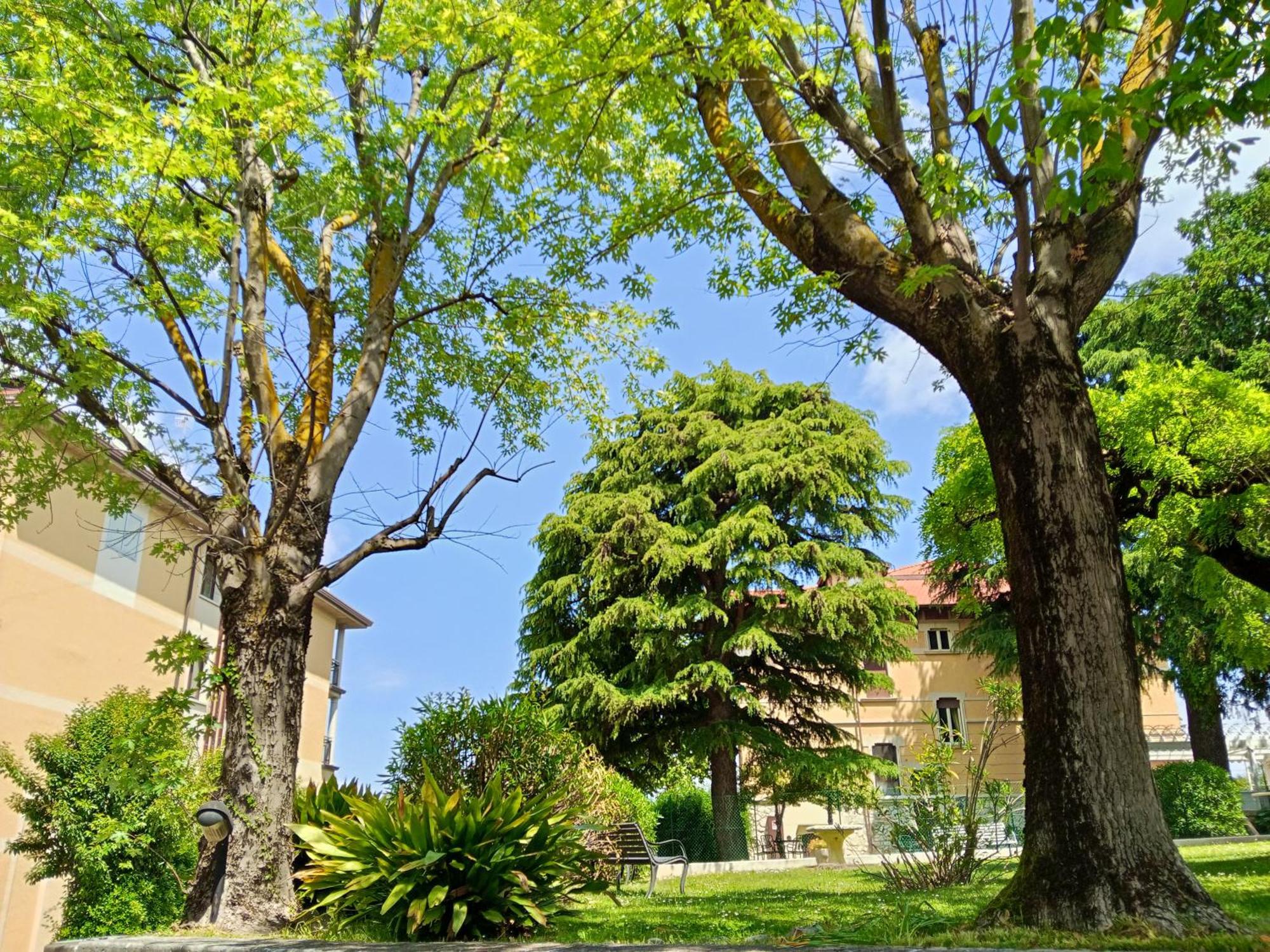 Hotel Villa Maria Desenzano del Garda Esterno foto
